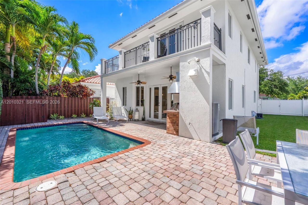 3200 Percival Ave, Miami, FL 33133 Photo