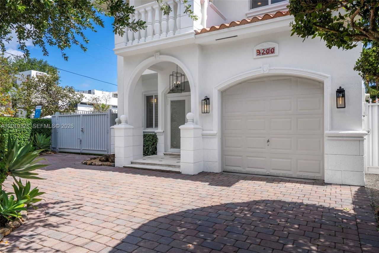 3200 Percival Ave, Miami, FL 33133 Photo