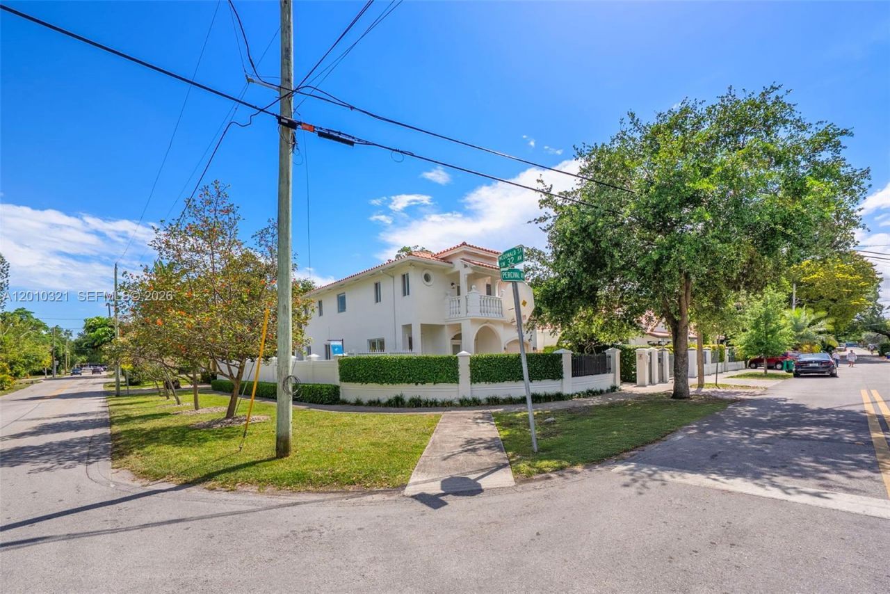 3200 Percival Ave, Miami, FL 33133 Photo