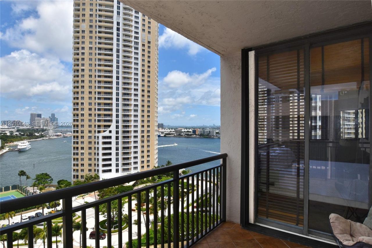 540 Brickell Key Dr , Unit PH1812, Miami, FL 33131 Photo