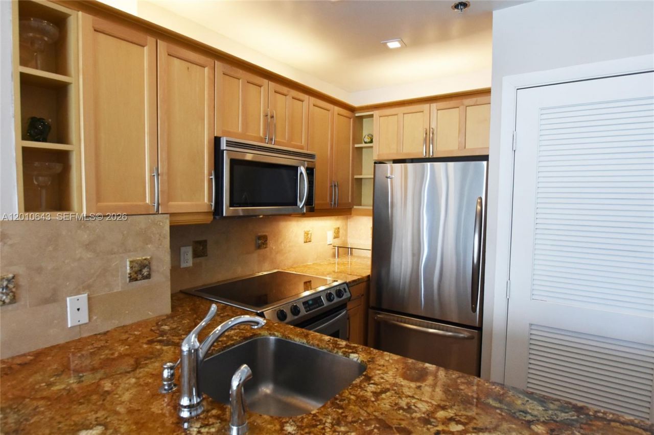 540 Brickell Key Dr , Unit PH1812, Miami, FL 33131 Photo