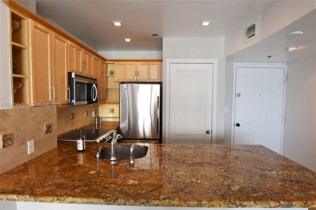 540 Brickell Key Dr , Unit PH1812, Miami, FL 33131 Photo