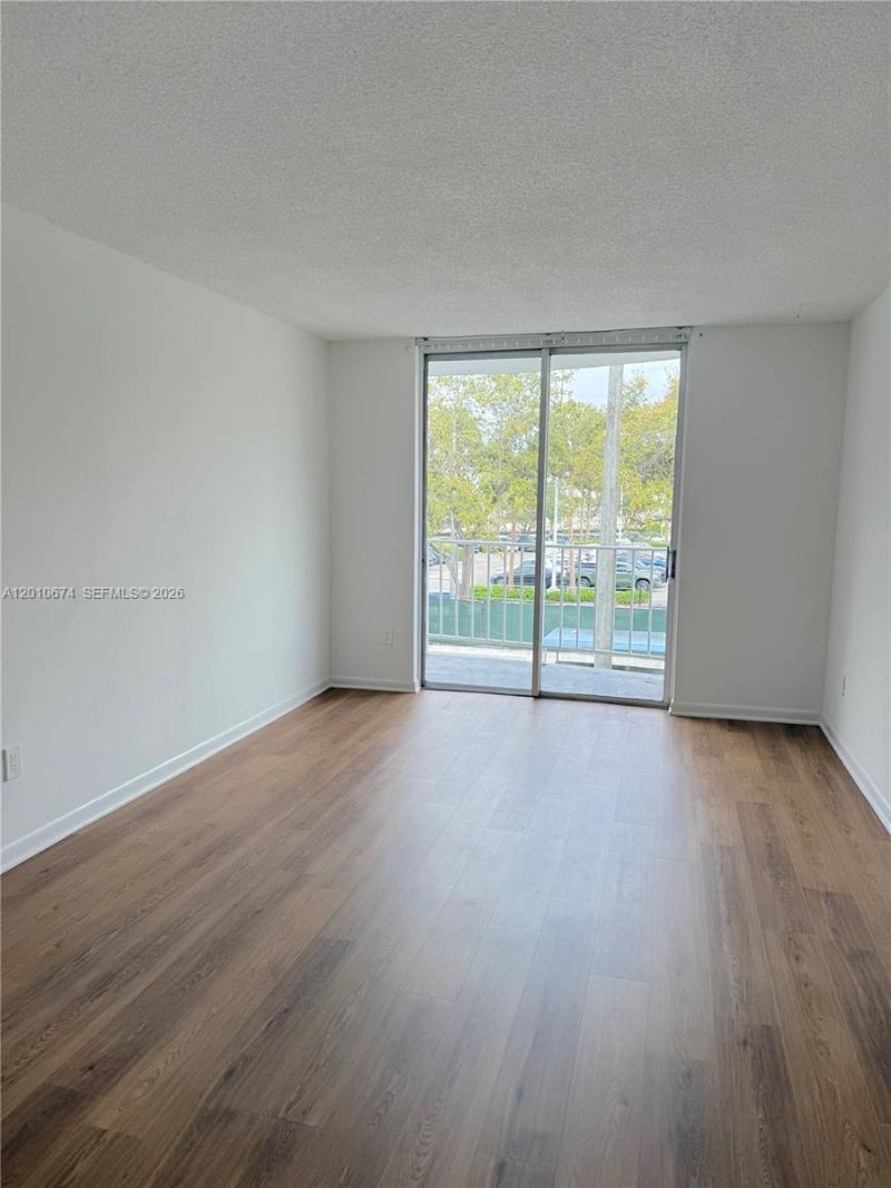 482 NW 165th St Rd , Unit A-307, Miami, FL 33169 Photo