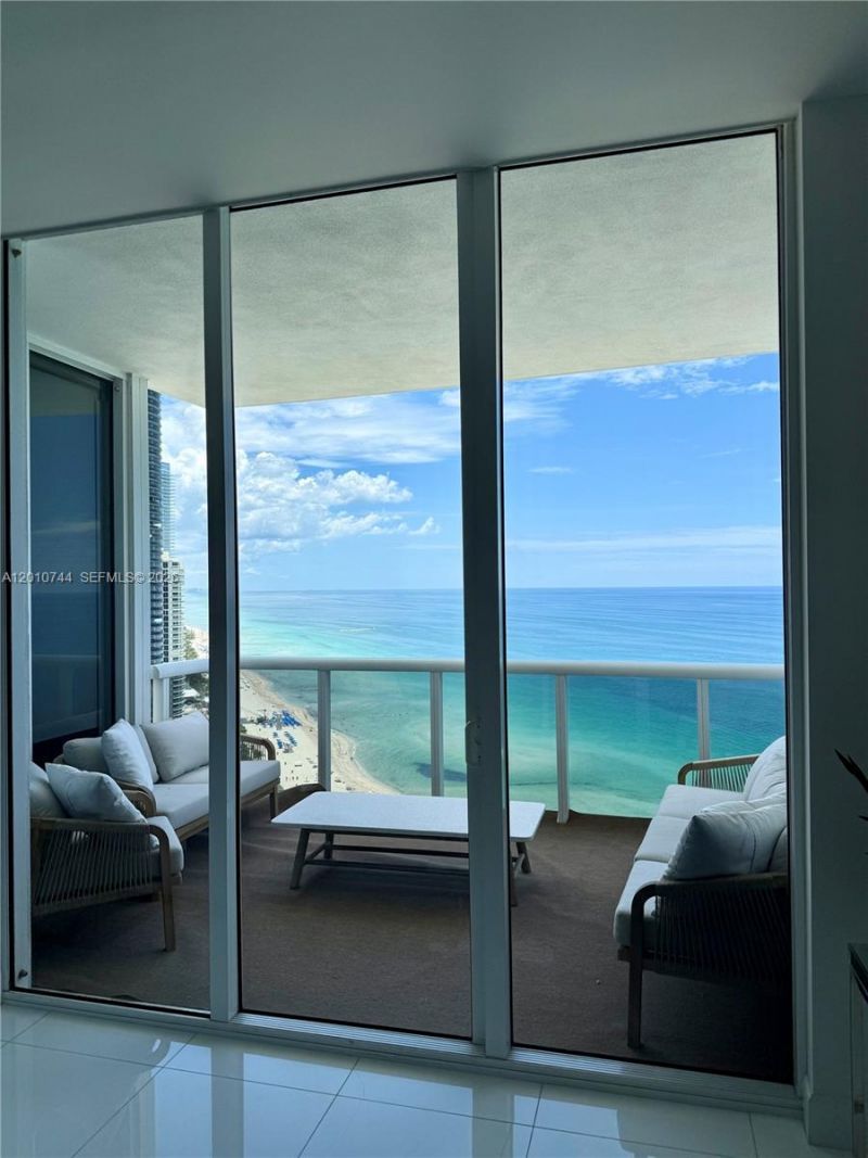 18201 Collins Ave, Unit 3708, Sunny Isles Beach, FL 33160 Photo