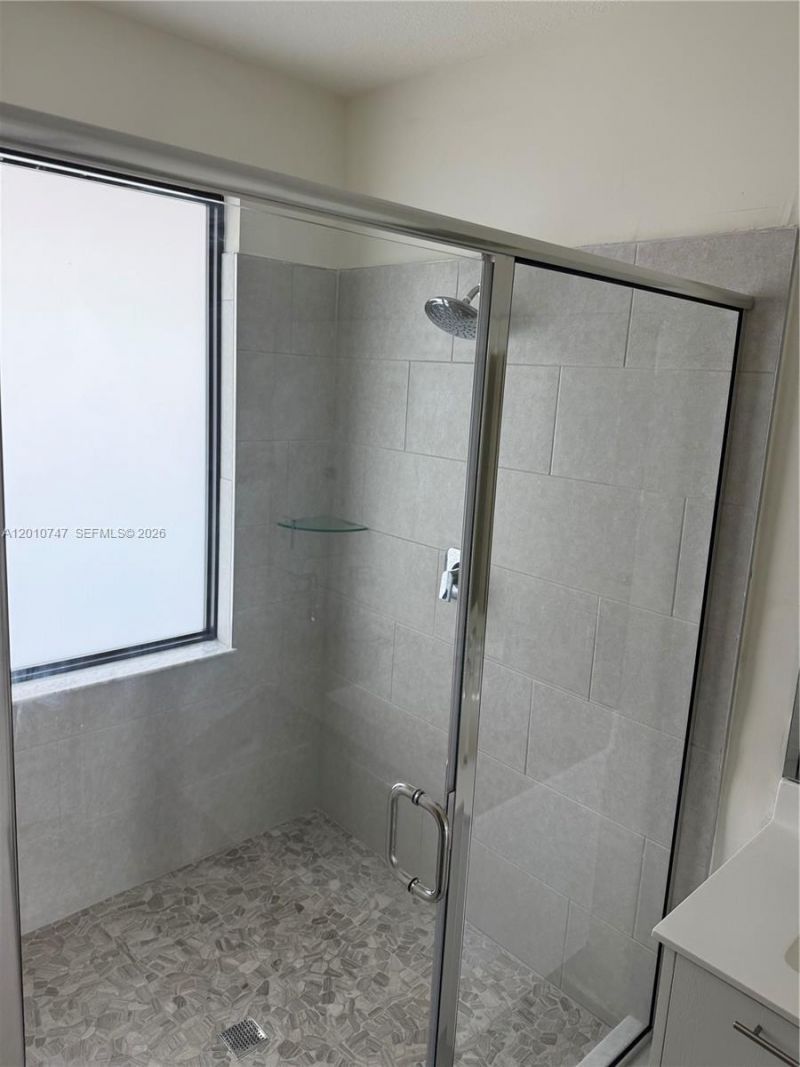 8167 NW 41st St, Unit E-308, Doral, FL 33166 Photo