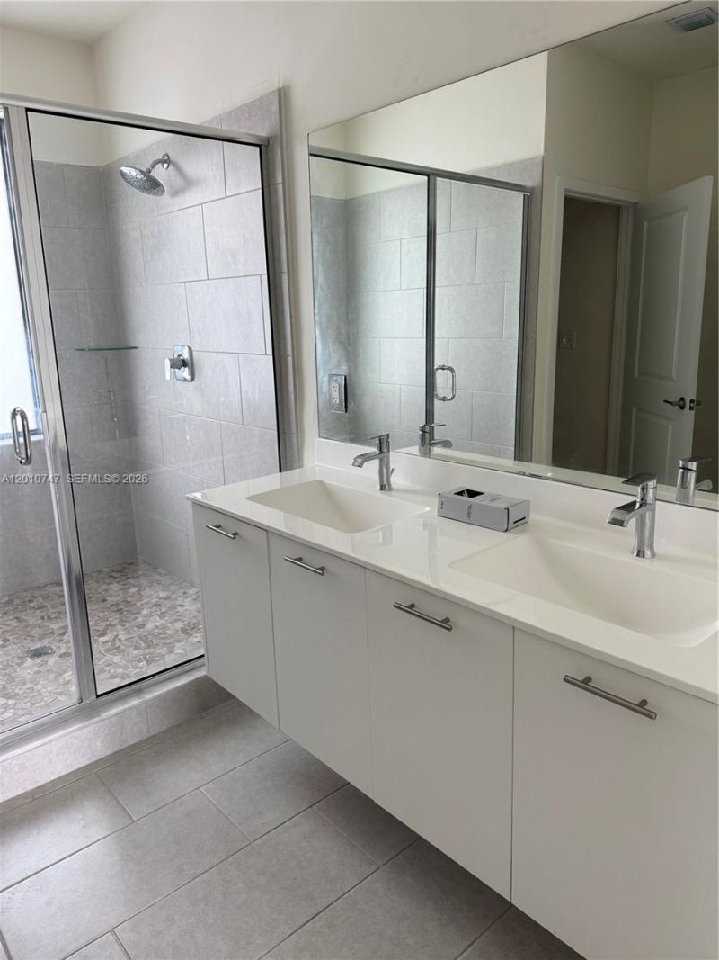8167 NW 41st St, Unit E-308, Doral, FL 33166 Photo