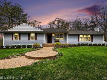 4203 Hough Road N, Dryden Twp, MI 48428