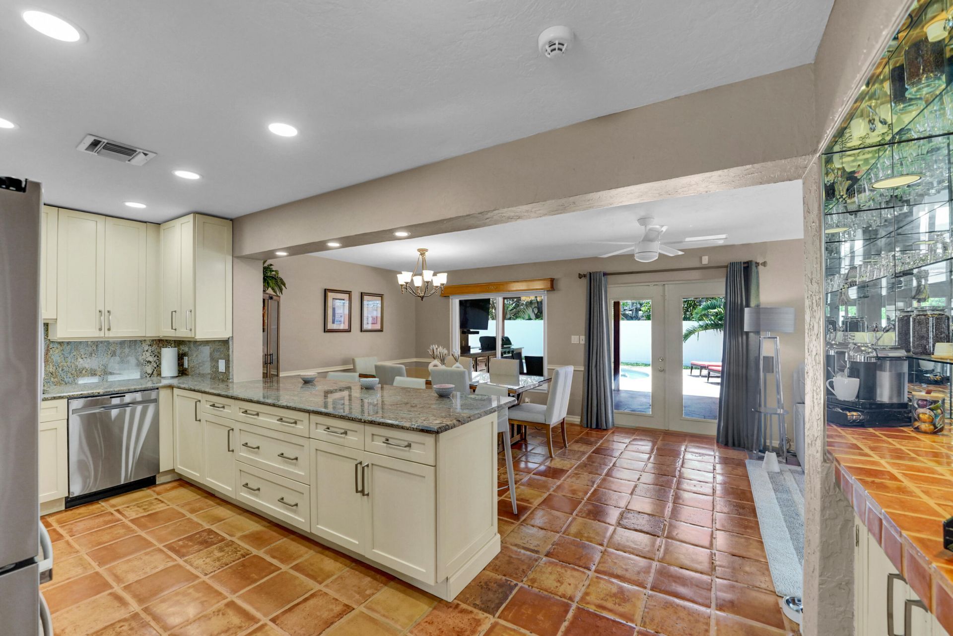 1066 SW 27th Place, Boynton Beach, FL 33426 Photo