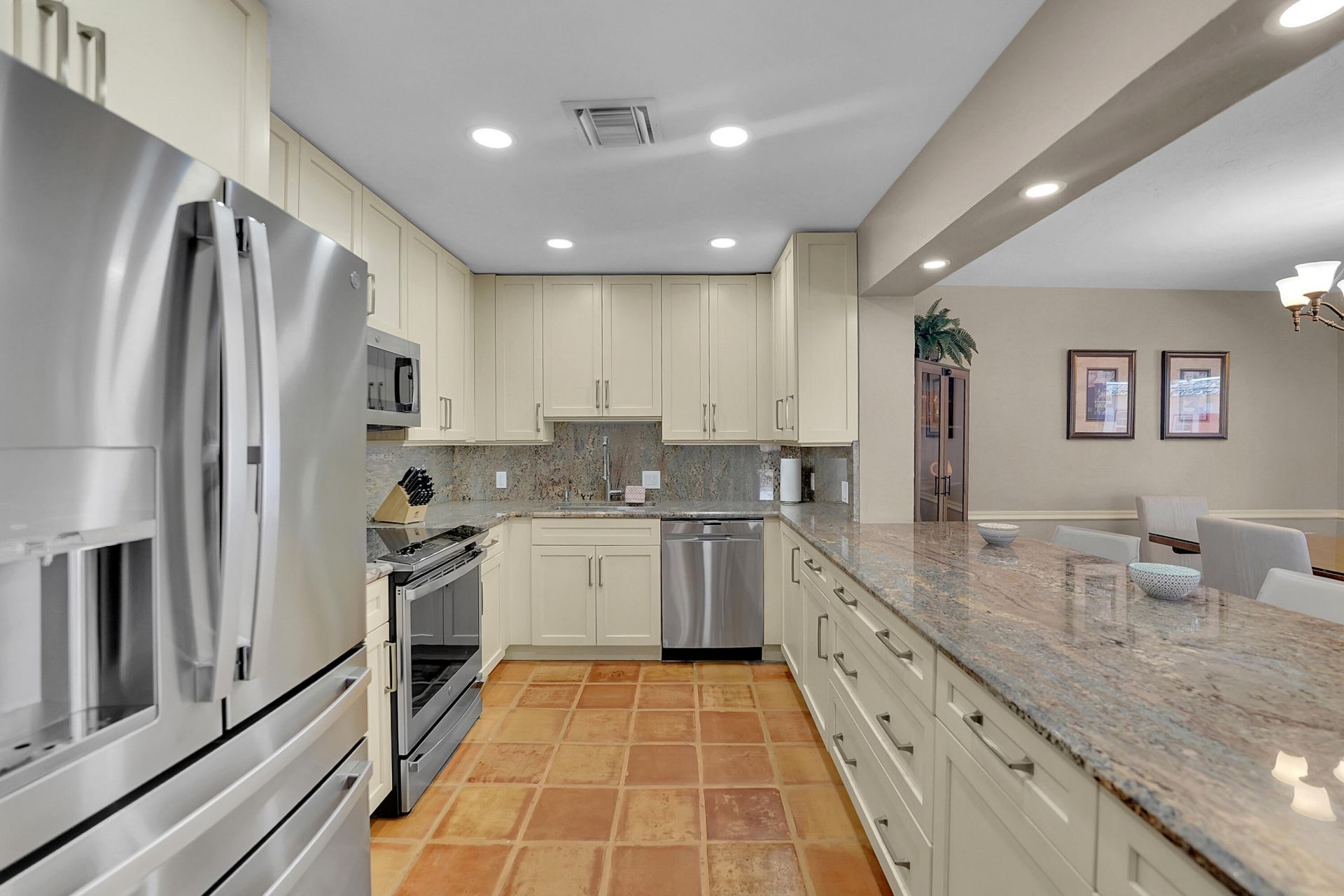 1066 SW 27th Place, Boynton Beach, FL 33426 Photo