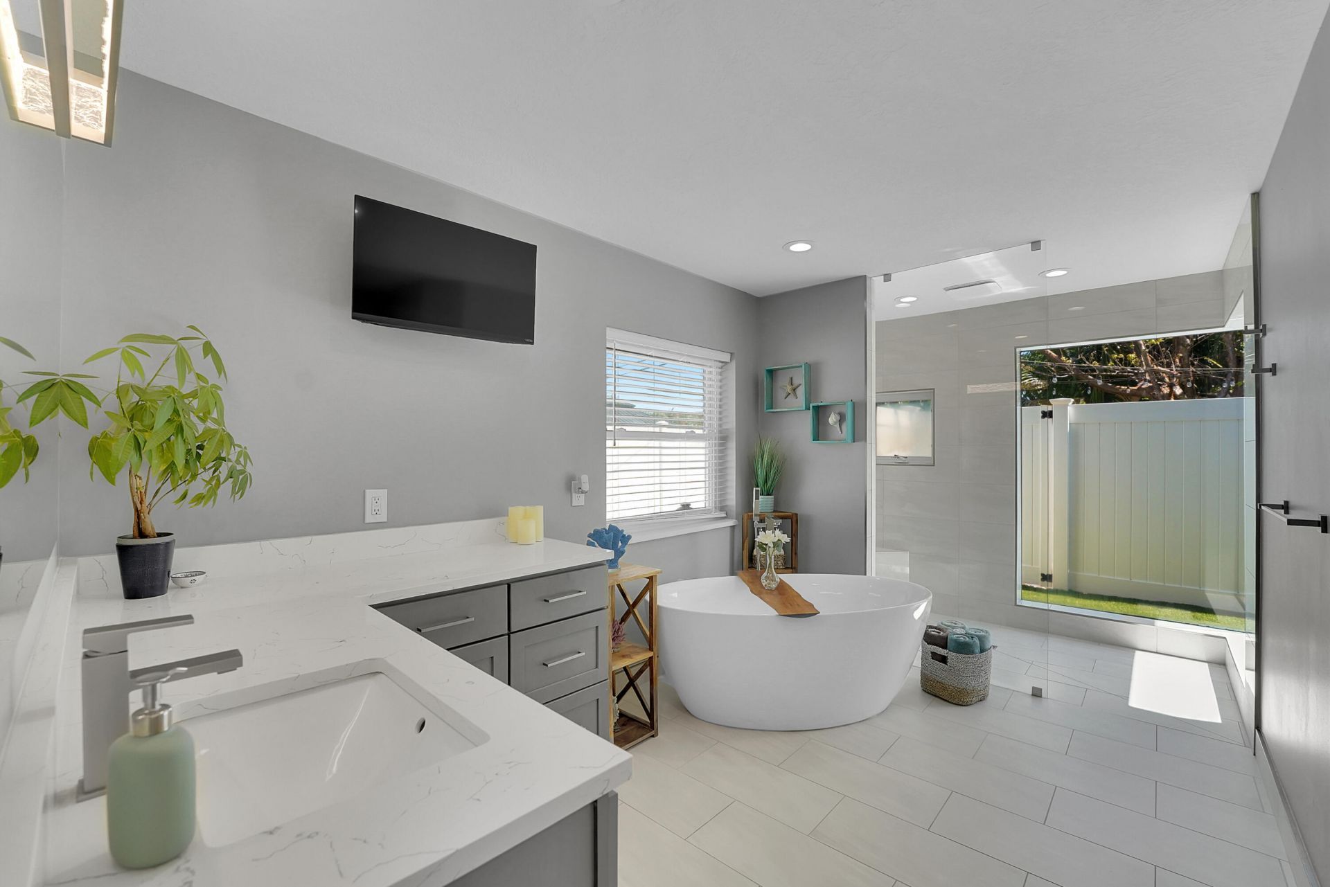 1066 SW 27th Place, Boynton Beach, FL 33426 Photo