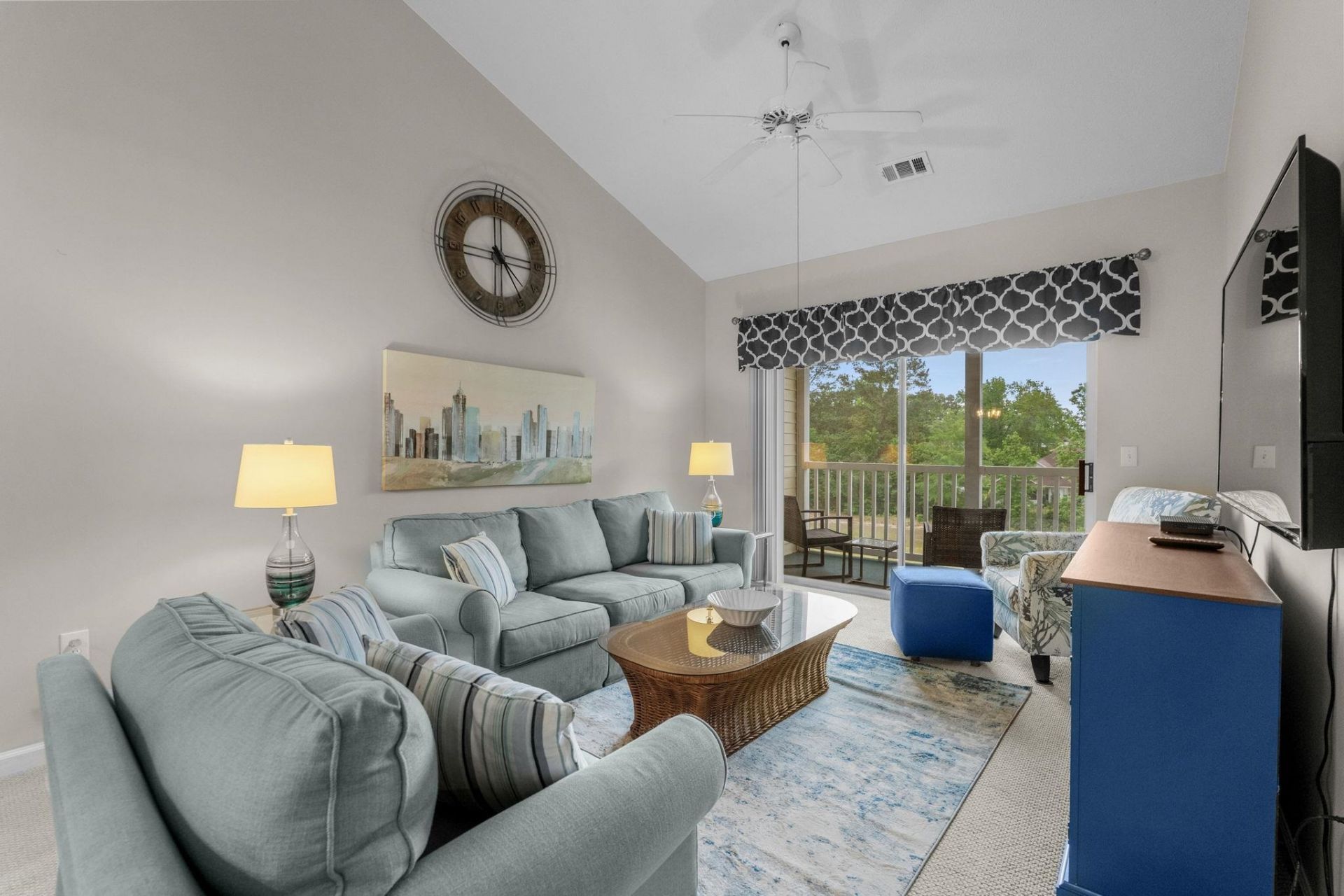 616 River Oaks Dr. Photo 12