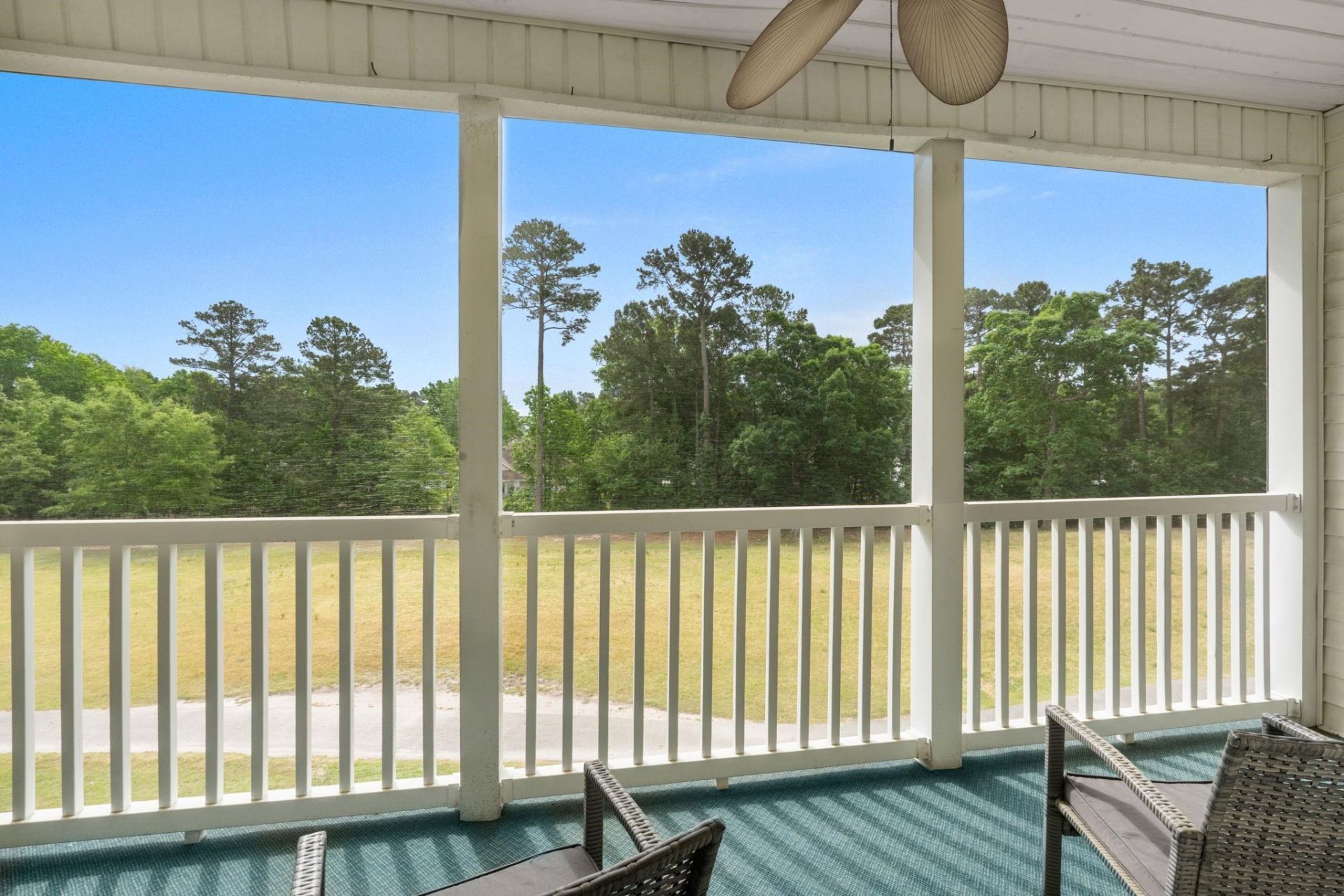 616 River Oaks Dr. Photo 17