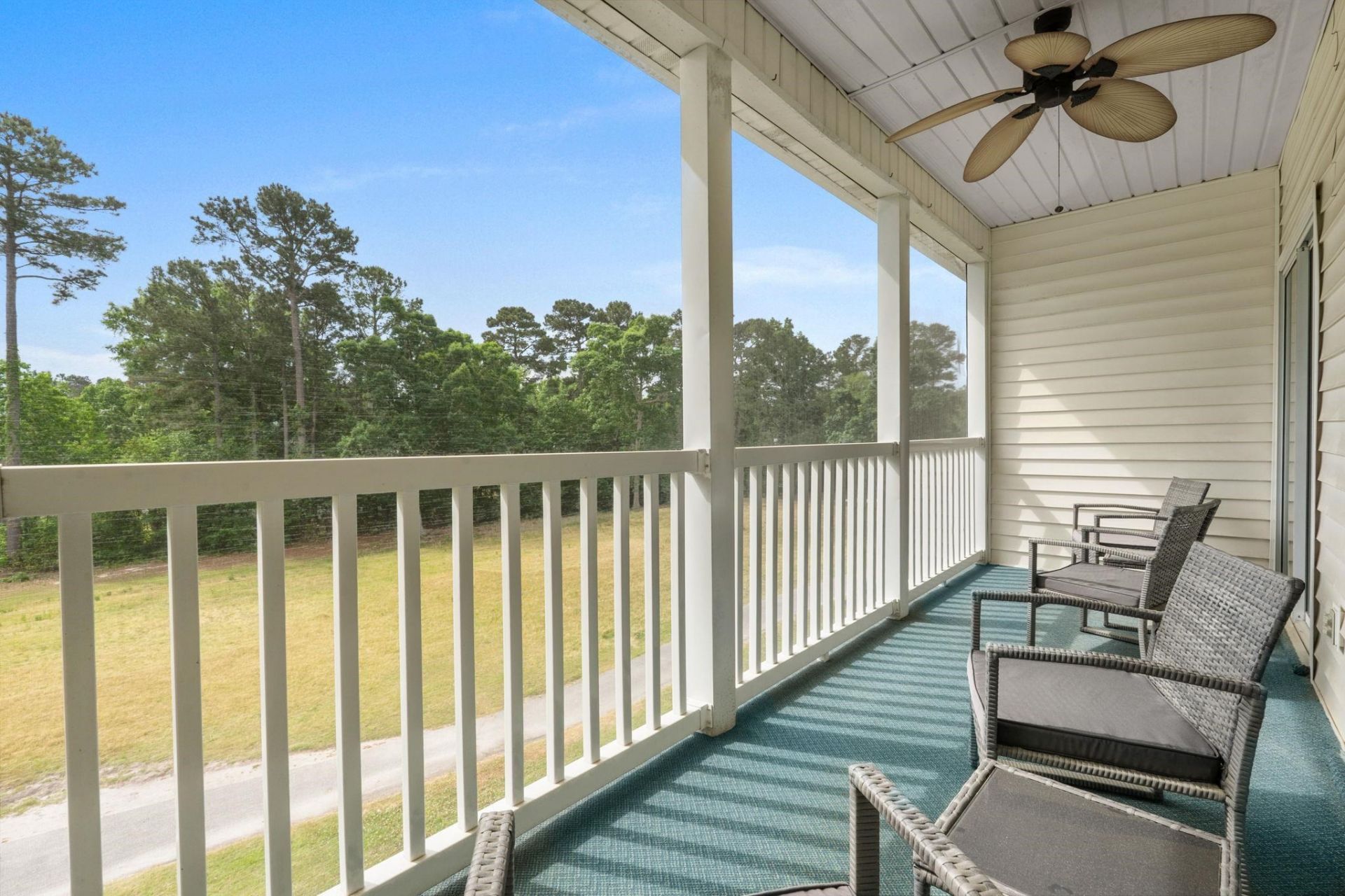 616 River Oaks Dr. Photo 18