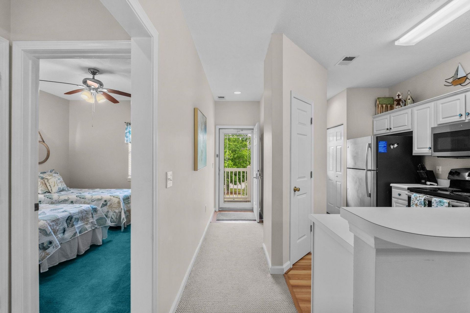 616 River Oaks Dr. Photo 35