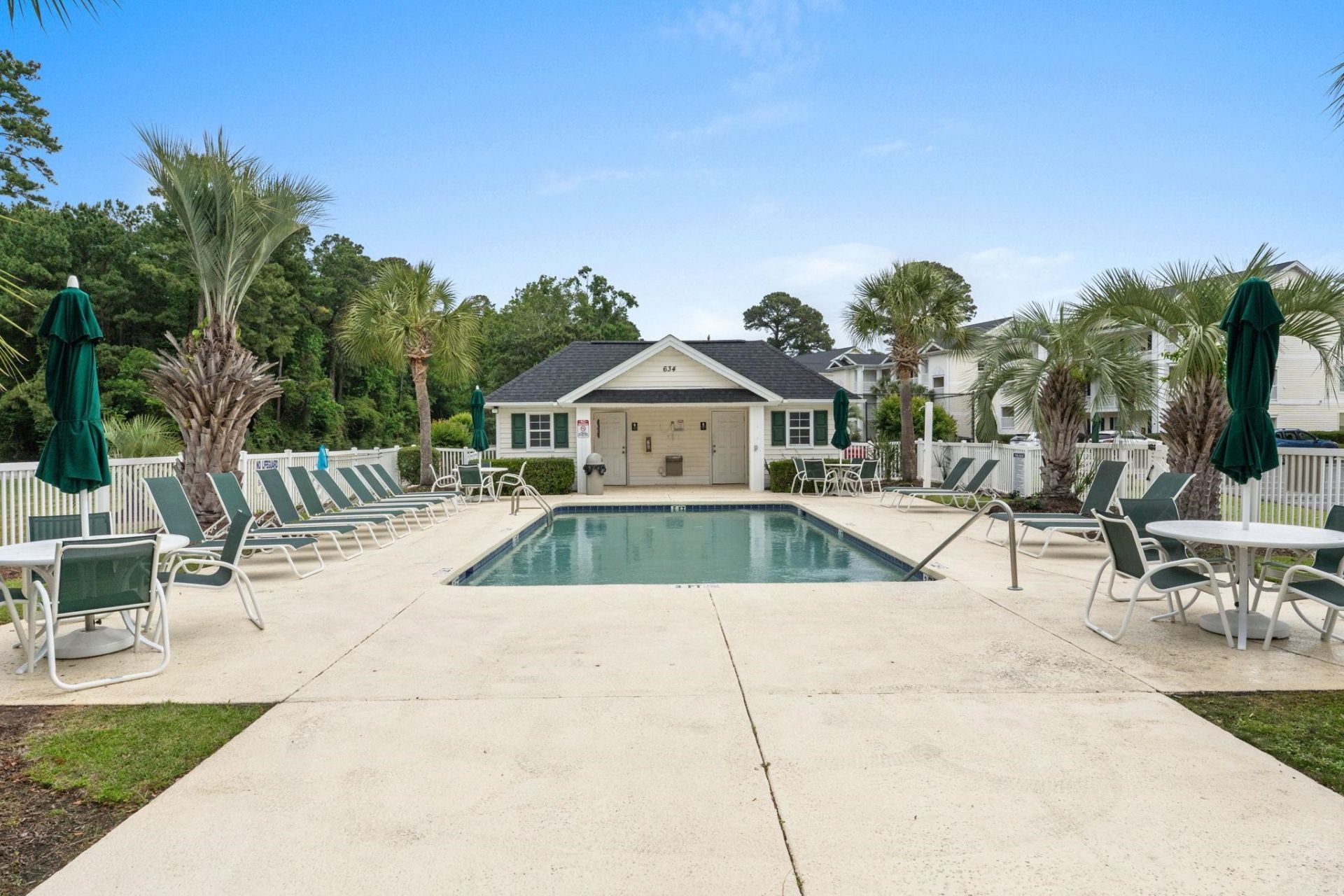 616 River Oaks Dr. Photo 55