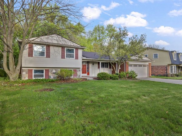 17447 Park Street, Livonia, MI 48152