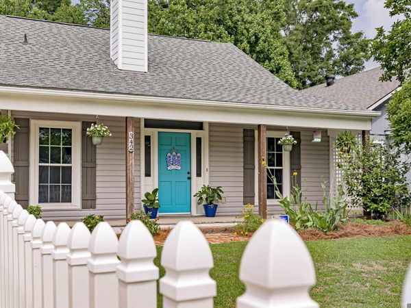 342 Heatherwood Dr, Baton Rouge, LA 70808