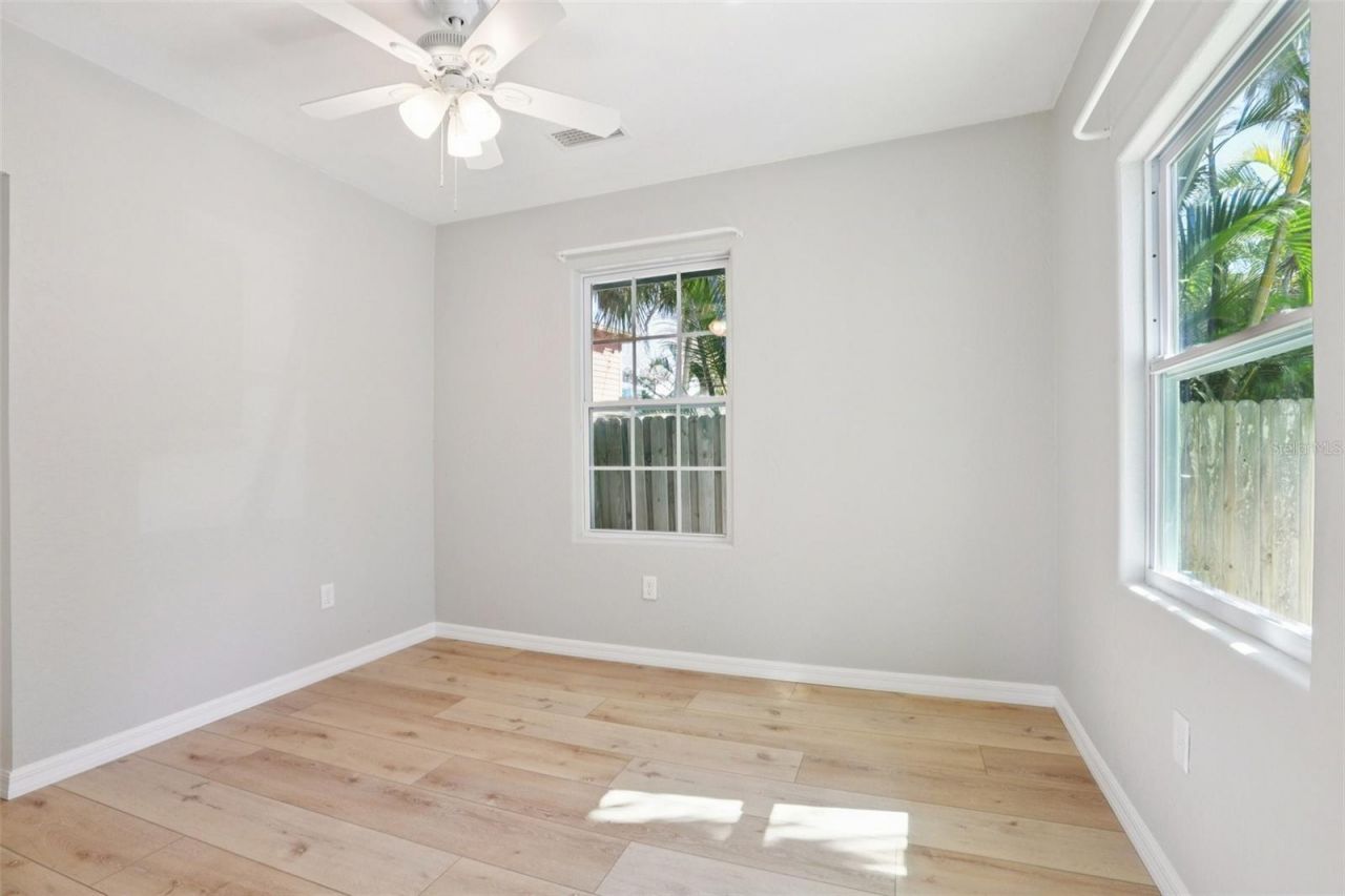 13135 4th Street E, Madeira Beach, FL 33708 Photo