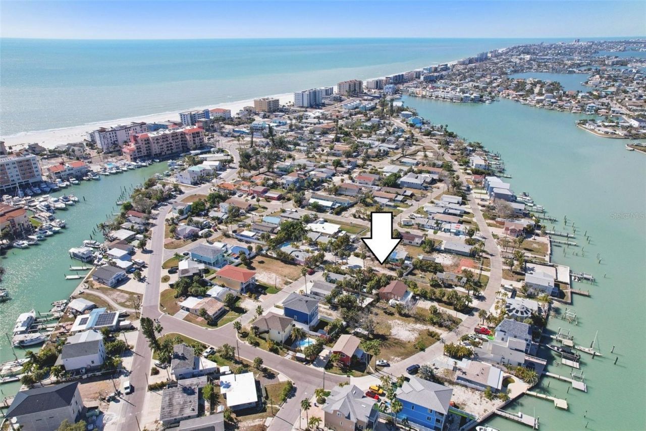 13135 4th Street E, Madeira Beach, FL 33708 Photo