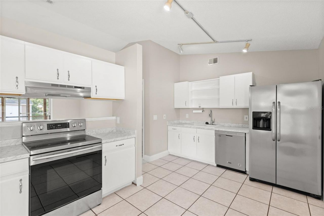 45 Lake Drive, Debary, FL 32713 Photo