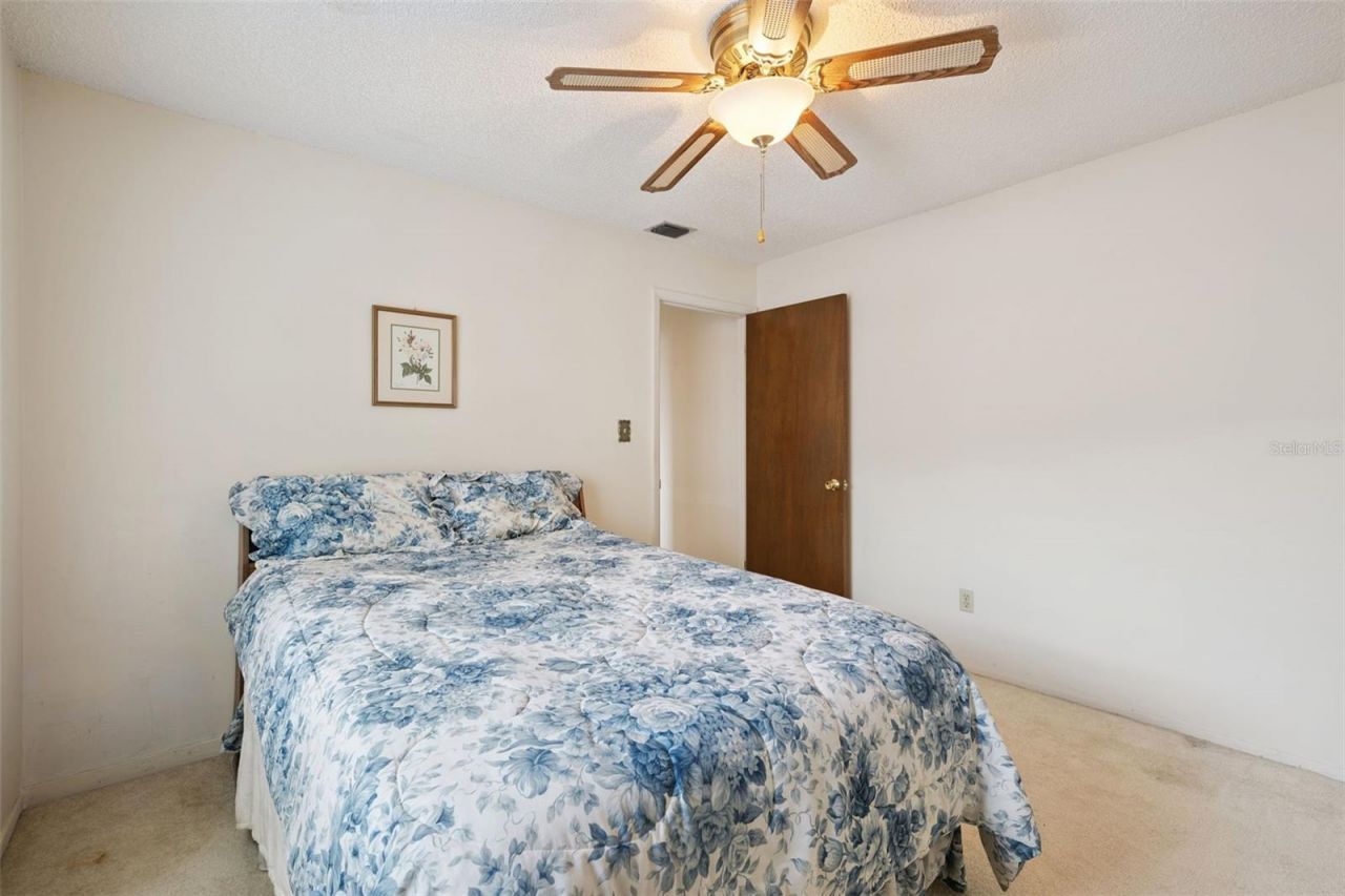 608 Wavecrest Drive, Orlando, FL 32807 Photo