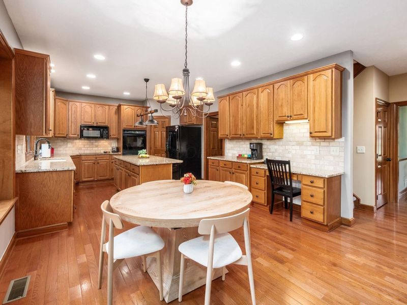 5009 Medallion Drive W, Westerville, OH 43082 Photo 63