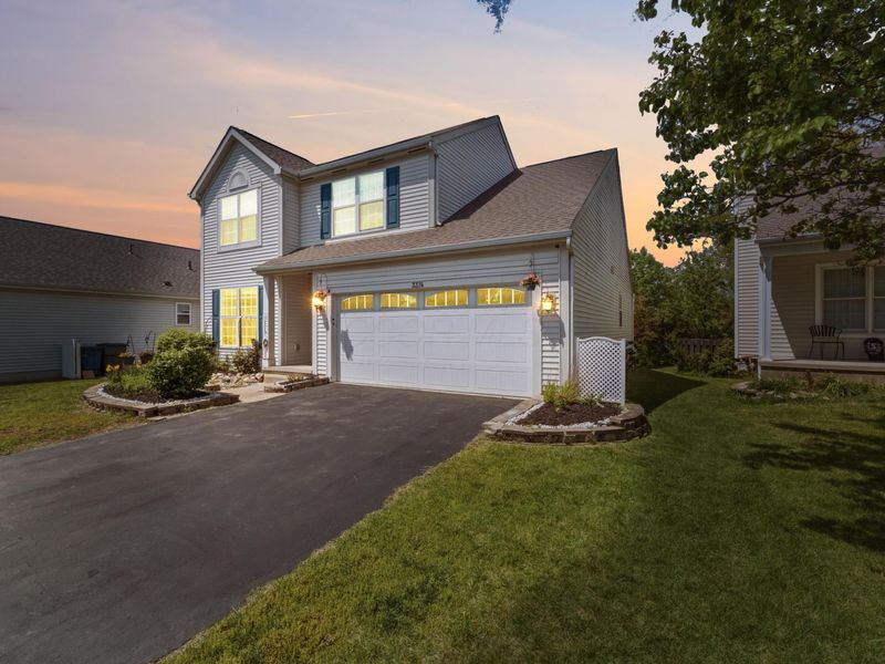 3374 Brook Spring Drive, Grove City, OH 43123 Photo 2
