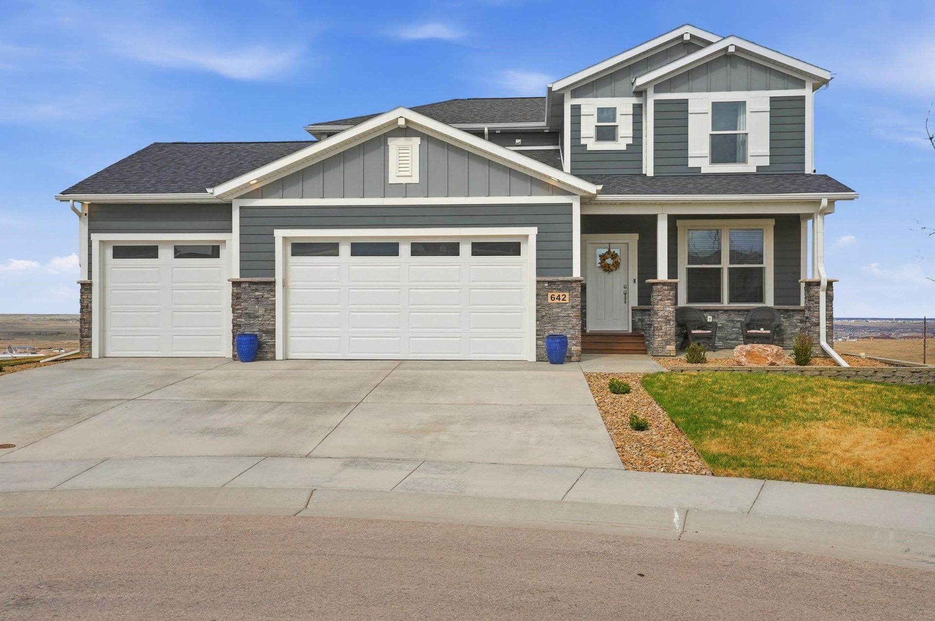 642 Aaron Ct, Rapid City, SD 57703 Main Photo
