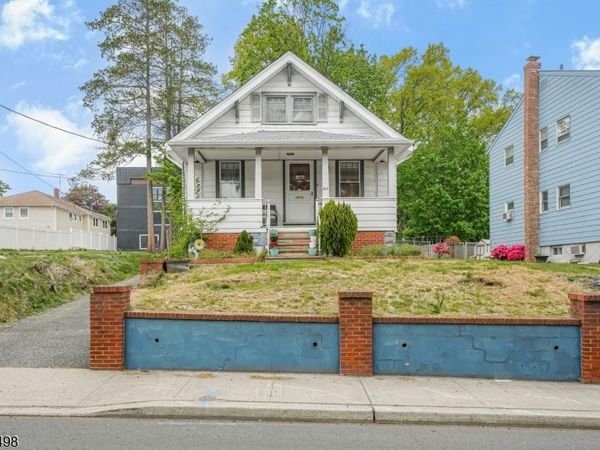 1104 Salem Rd, Union, NJ 07083