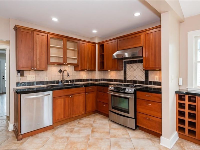 331 Forrer Boulevard, Oakwood, OH 45419 Photo 4