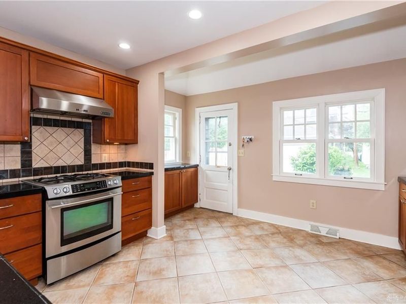 331 Forrer Boulevard, Oakwood, OH 45419 Photo 6