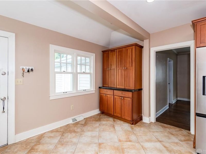 331 Forrer Boulevard, Oakwood, OH 45419 Photo 7