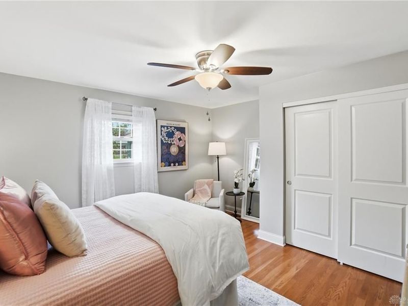 39 E Dixon Avenue, Oakwood, OH 45419 Photo 18