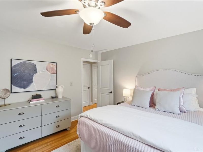 39 E Dixon Avenue, Oakwood, OH 45419 Photo 19