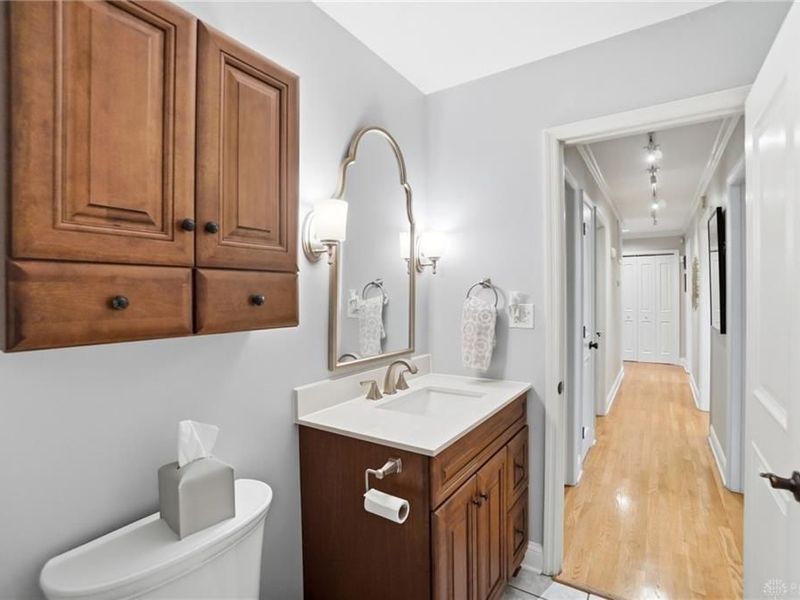 39 E Dixon Avenue, Oakwood, OH 45419 Photo 24