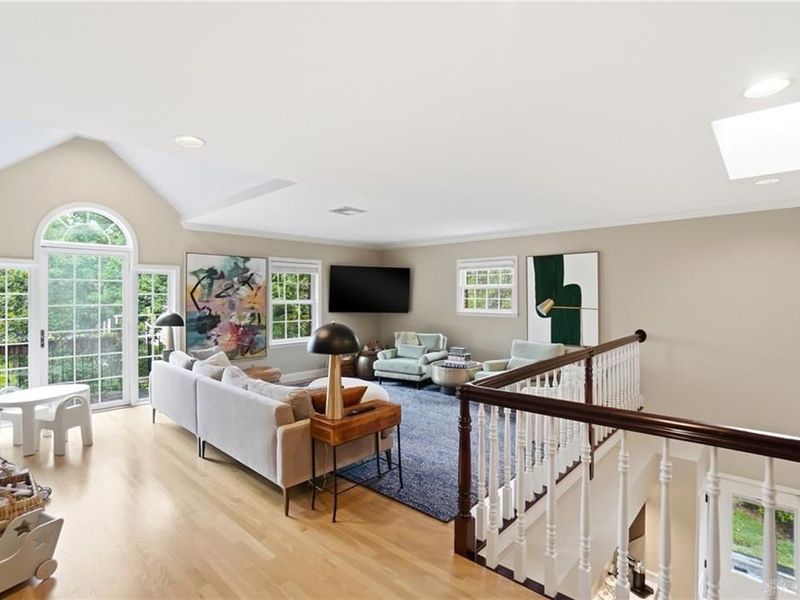 39 E Dixon Avenue, Oakwood, OH 45419 Photo 30