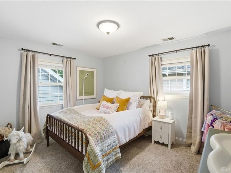 39 E Dixon Avenue, Oakwood, OH 45419 Photo 38