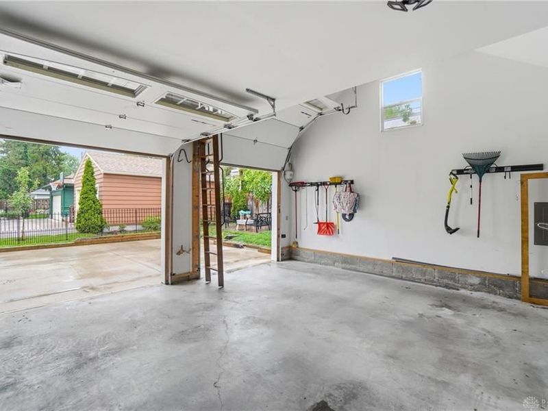 39 E Dixon Avenue, Oakwood, OH 45419 Photo 48