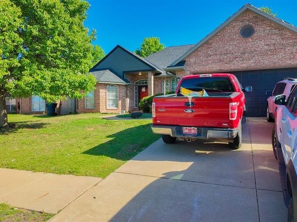 8212 NW 83rd Street, Oklahoma City, OK 73132
