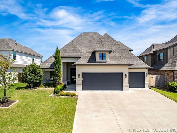 8711 S Phoenix Place , Tulsa, OK 74132