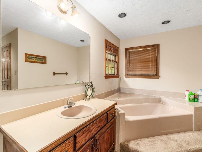 2966 Knoll Drive , Gahanna, OH 43230 Photo 31