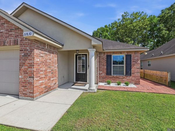 22830 Citation Dr, Denham Springs, LA 70726