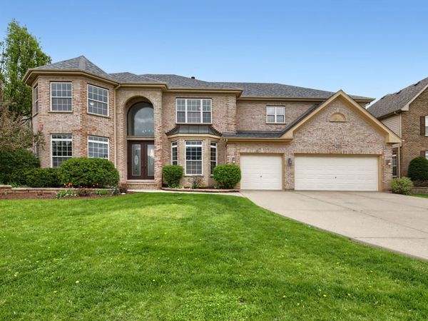 155 Michigan Drive , Bloomingdale, IL 60108