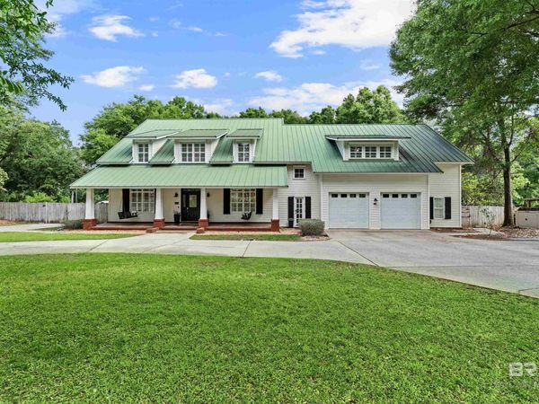 7379 Cypress Avenue, Daphne, AL 36526