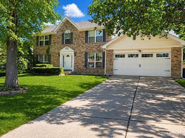 1132 Running Waters Drive, St Charles, MO 63304