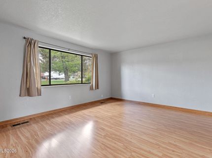718 Travis Drive, Unit B, Carson City, NV 89701 Photo
