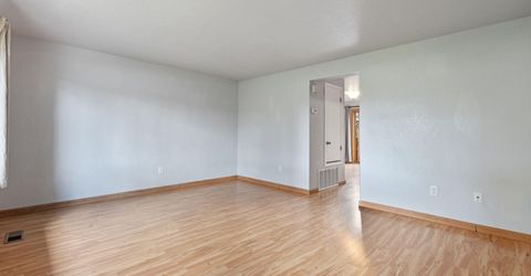 718 Travis Drive, Unit B, Carson City, NV 89701 Photo