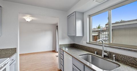 718 Travis Drive, Unit B, Carson City, NV 89701 Photo
