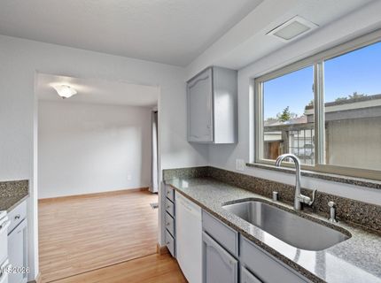 718 Travis Drive, Unit B, Carson City, NV 89701 Photo