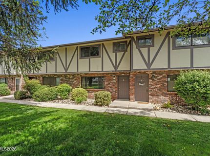 718 Travis Drive, Unit B, Carson City, NV 89701 Photo